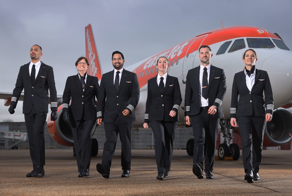 EasyJet in drive to recruit 1,000 new pilots