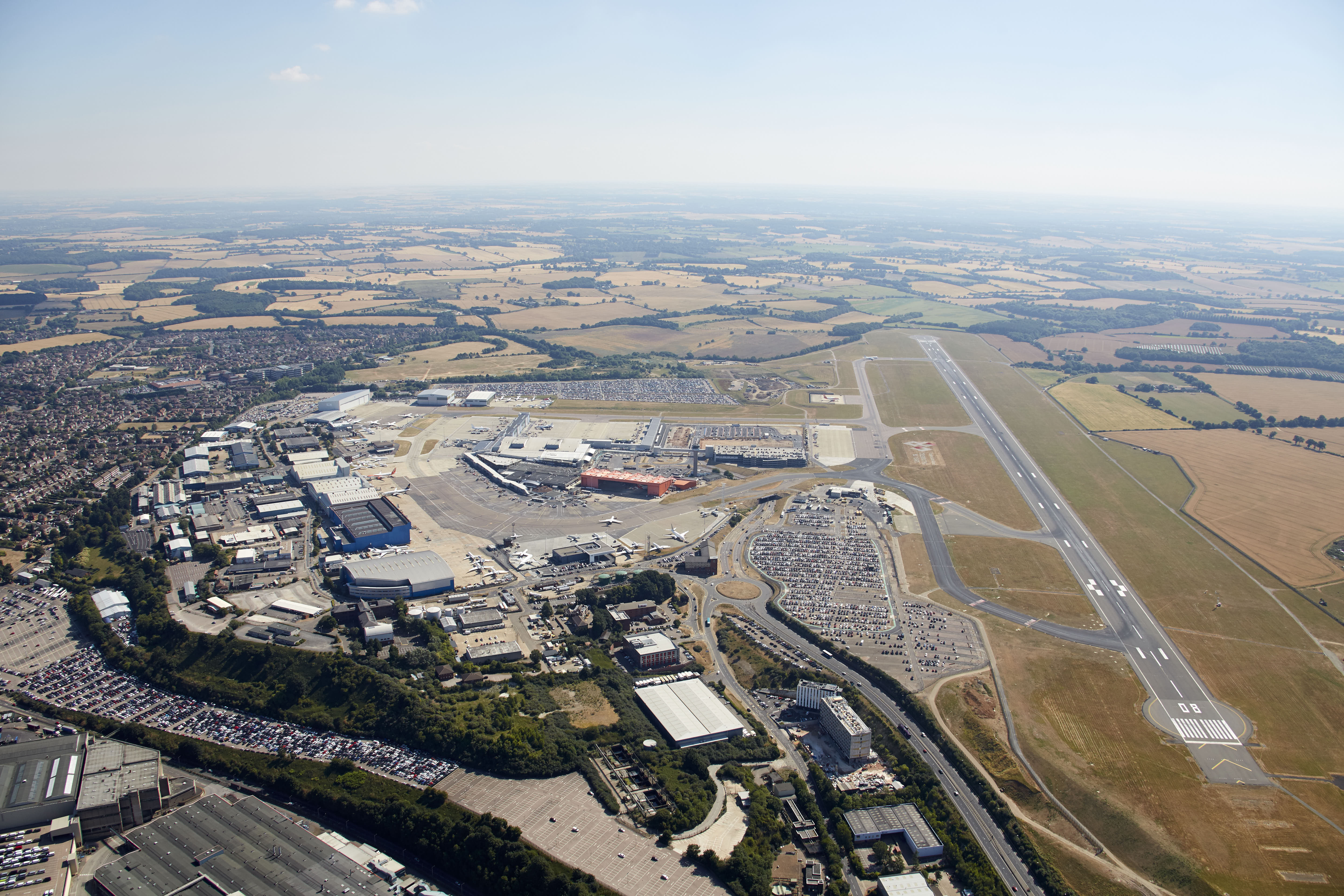 london luton airport érkező járatok 2