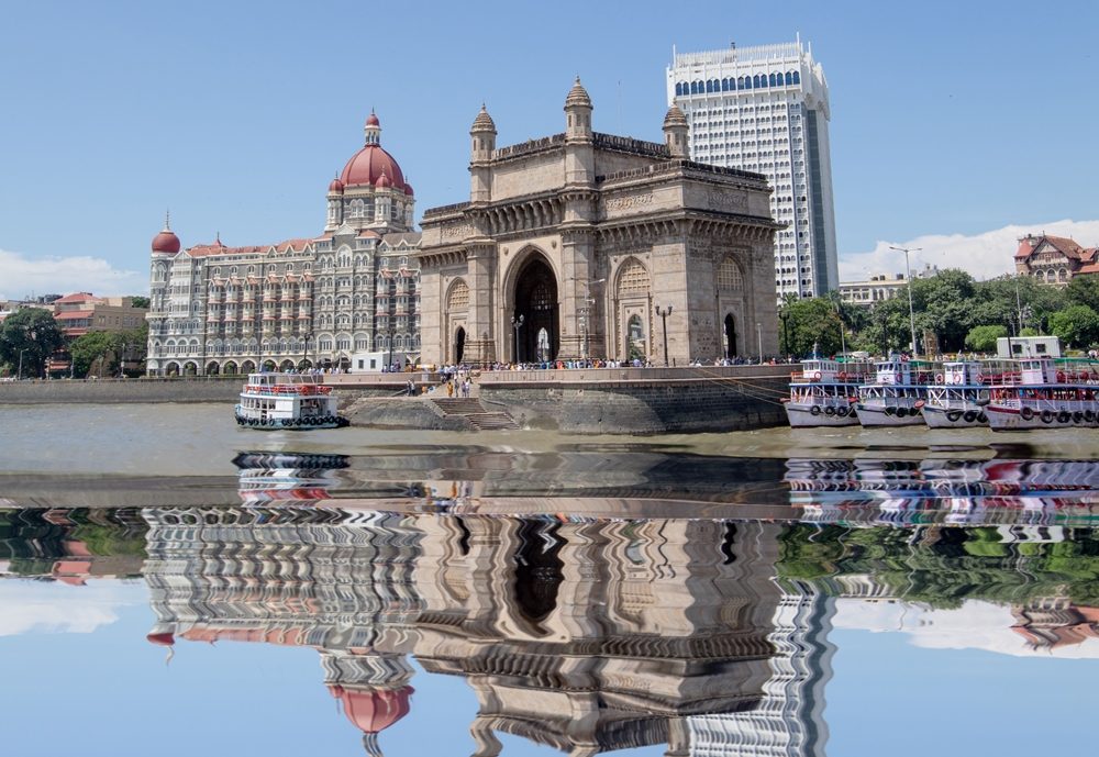 Manchester Airport connects to Mumbai