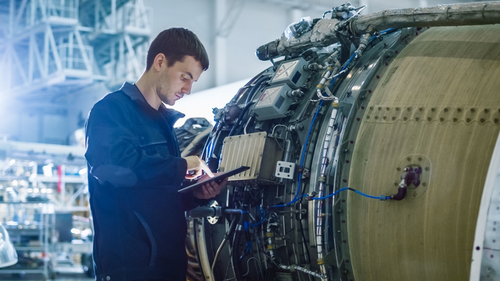 JAL selects IFS Cloud for aviation maintenance