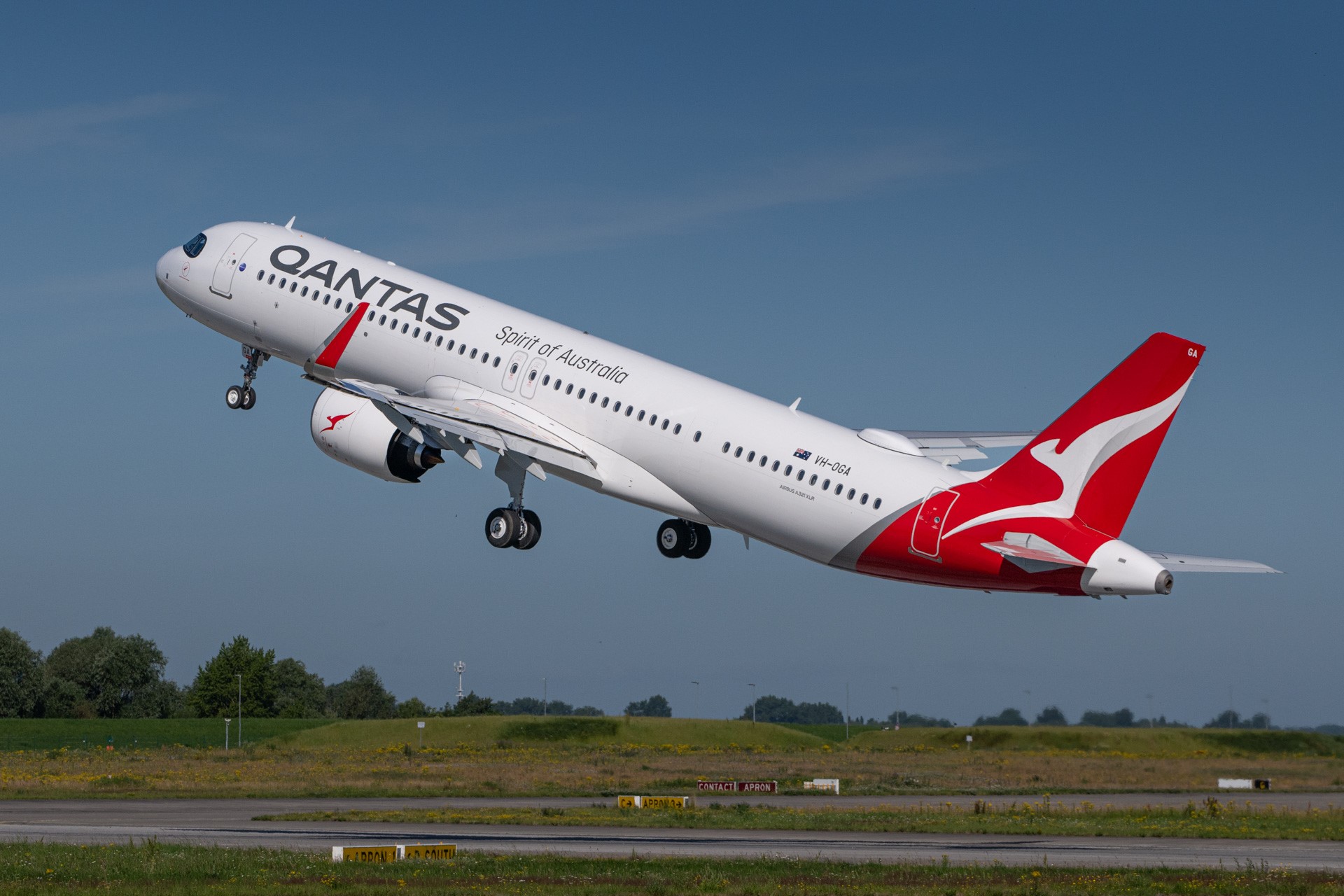 Qantas takes delivery of its first A321XLR
