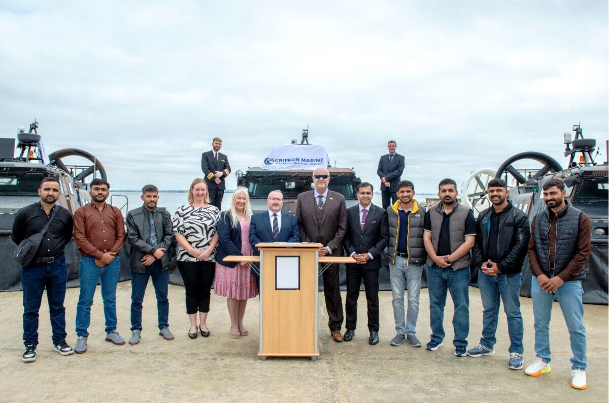DE&S sells three Royal Marines hovercraft to Pakistan Navy