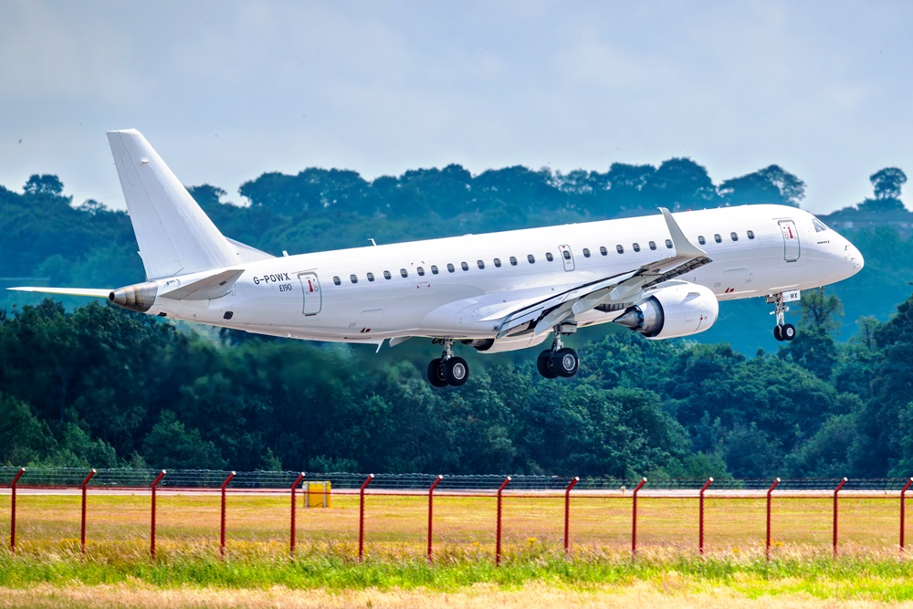 Titan Airways adds first Embraer E190LR to its fleet