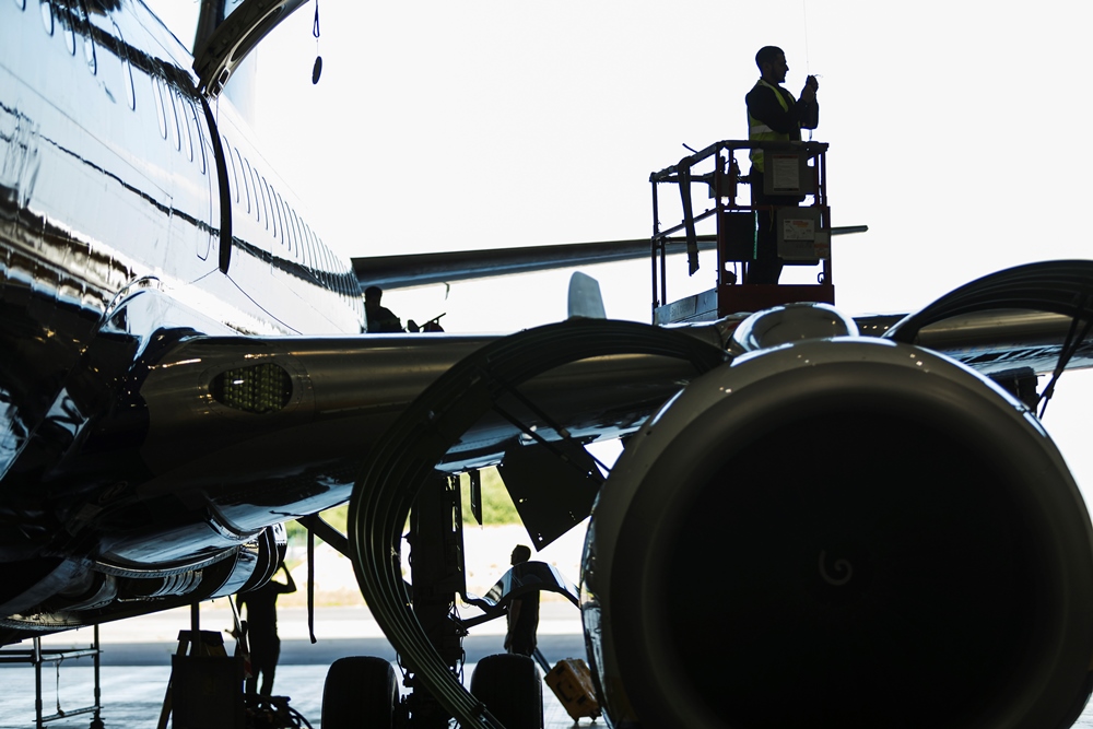 Caerdav and AerCap sign new maintenance agreement