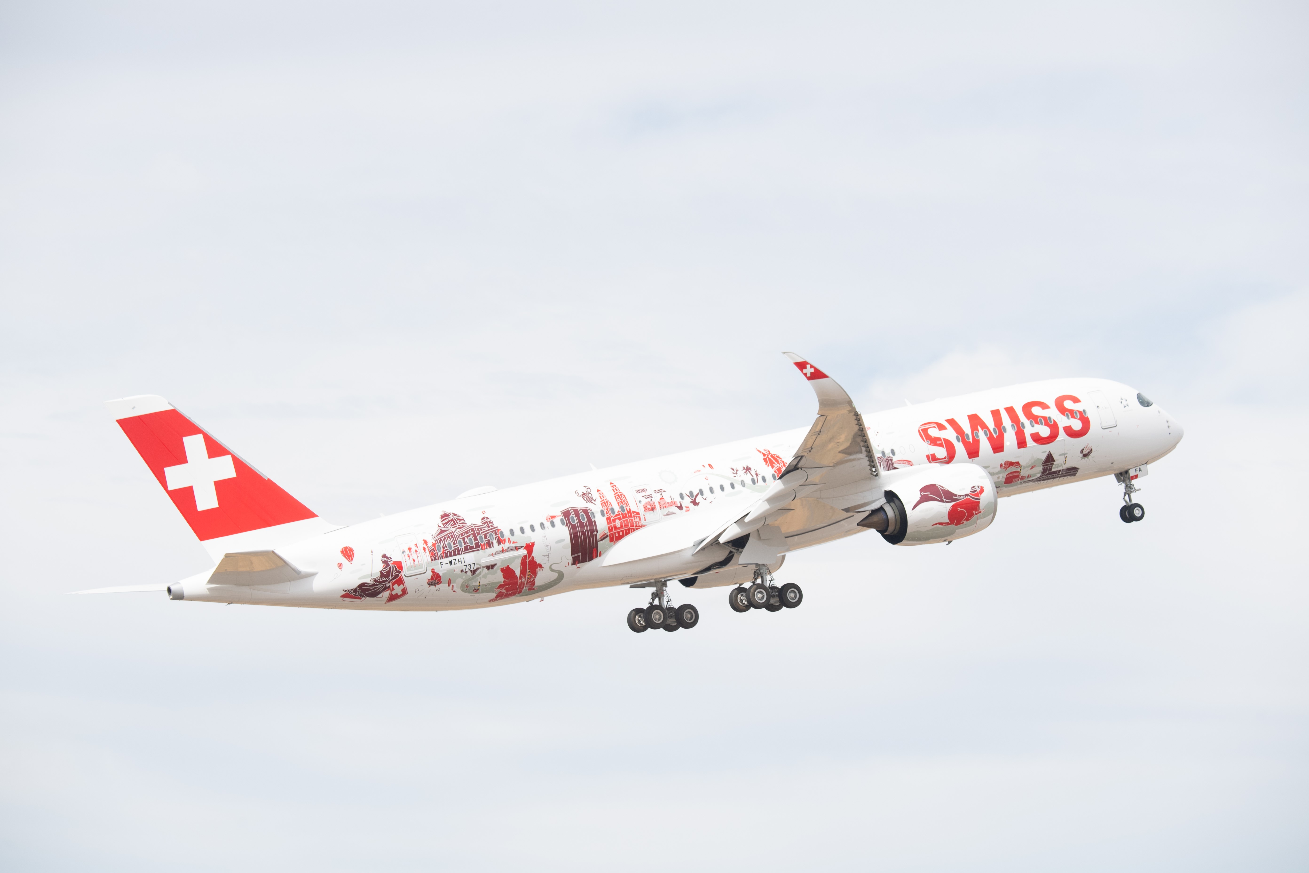 Swiss International Air Lines takes delivery of its first A350-900