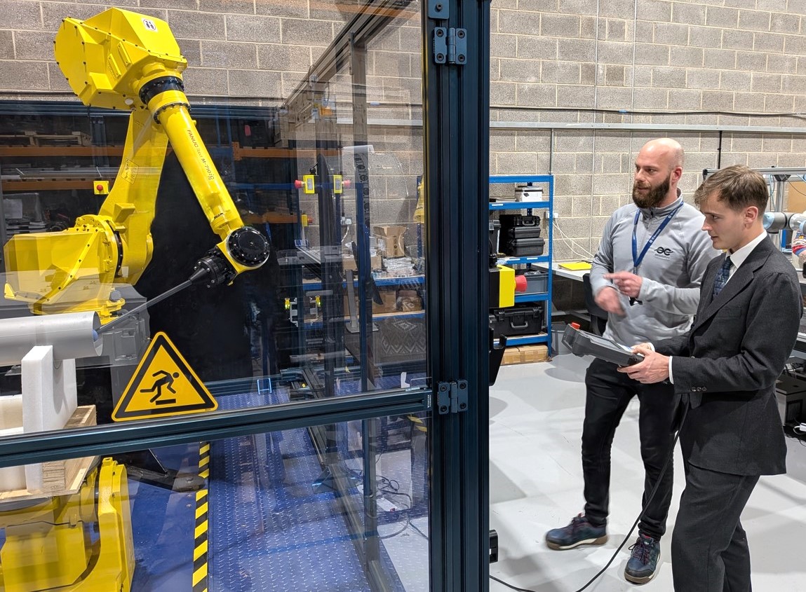 Aviation Minister views engine inspection tech at GE Aerospace Filton