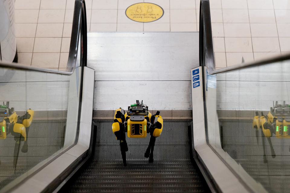 Dstl assesses robotic systems in hazardous incident recovery trial