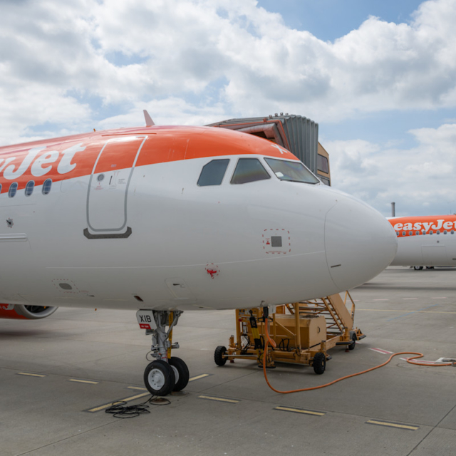 easyJet Airbus A320neo