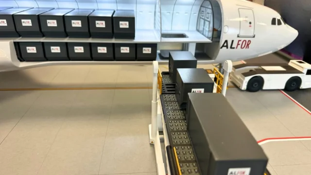 Alfor Aviation internal loading system for airbus a330 (1)