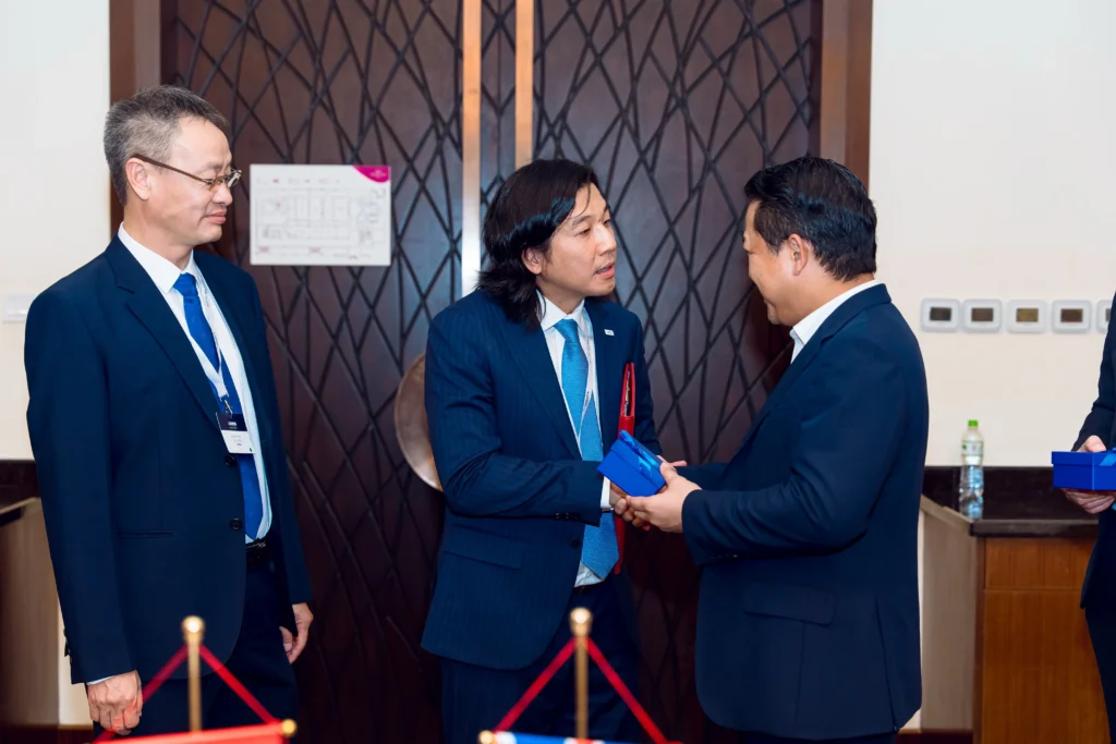 NATS has partnered with Viet Nam Air Traffic Management Corporation (VATM)