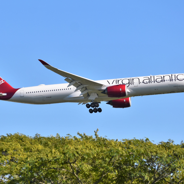 A Virgin Atlantic Airbus A350-1000XWB is on final approach to JFK Airport.