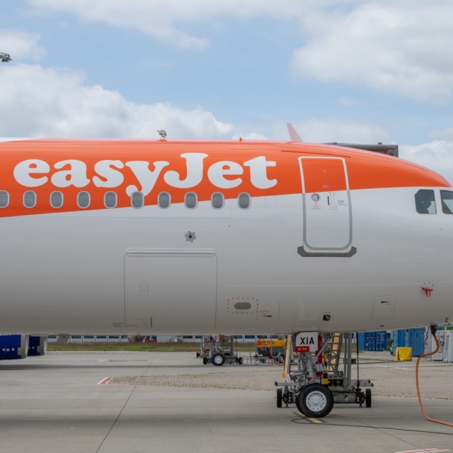 easyJet 100th neo