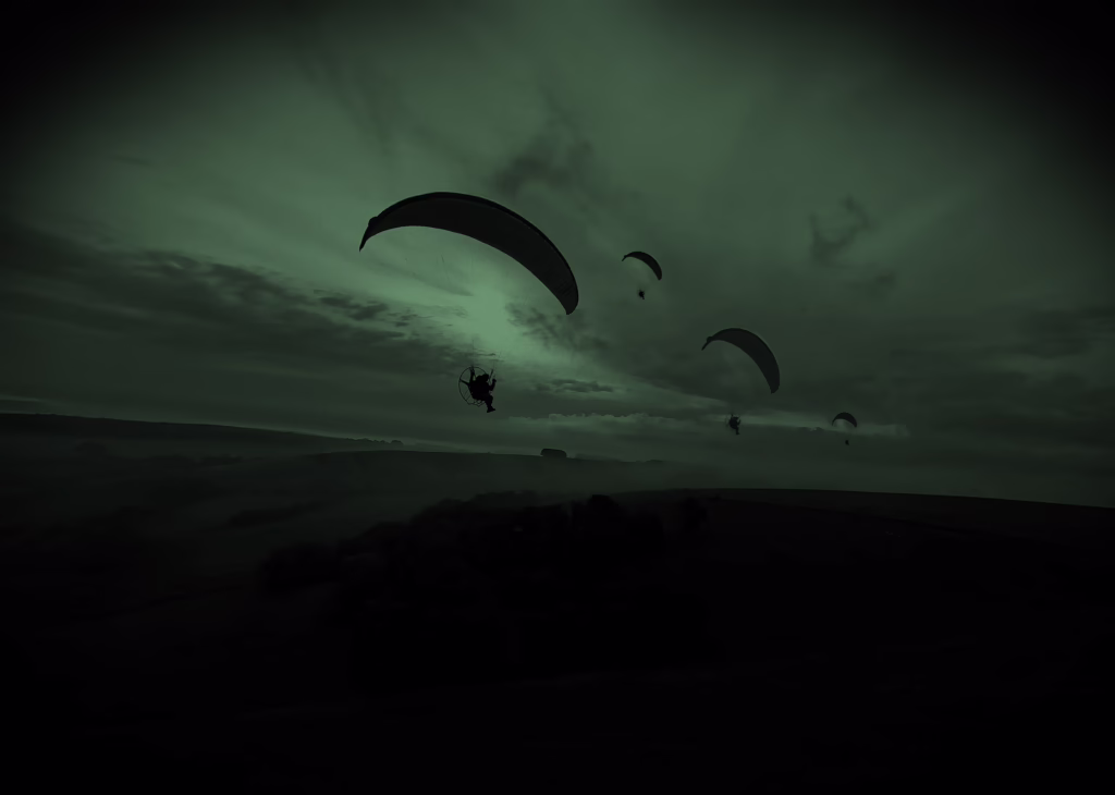 Blakcro paraglider