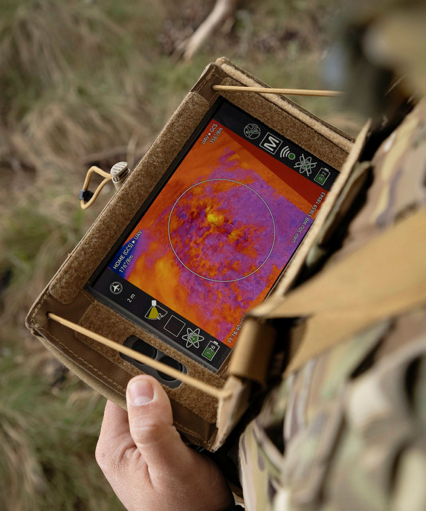 Military workers use AI to defend the UK