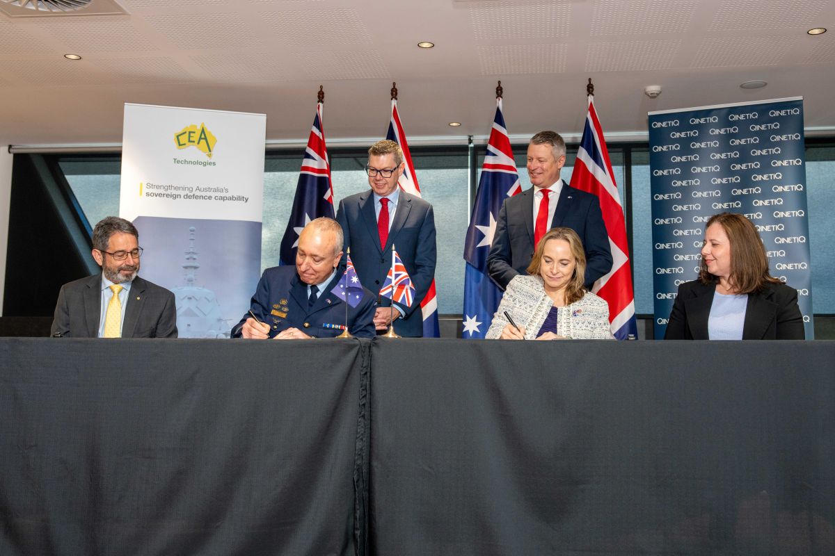 MoU signing of UK and Australian radar agreement.