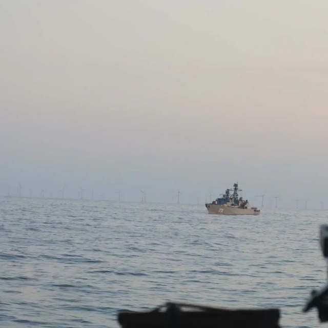 RFN Neustrashimy tracked by HMS Severn.
