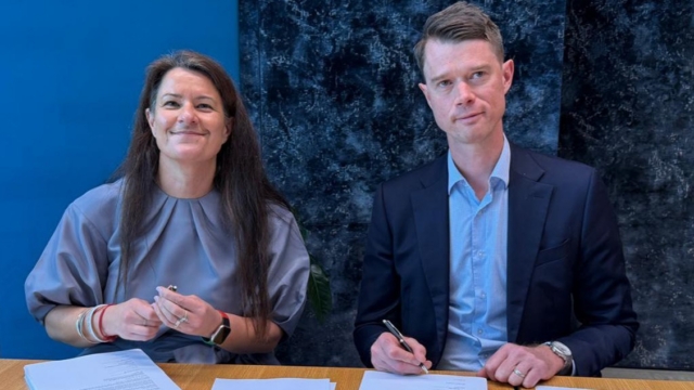 Rachel Leota, New Zealand​ Department of Corrections Chief Executive and Ben Tracey, Serco Asia Pacific Director Facilities Management and Public Private Partnerships