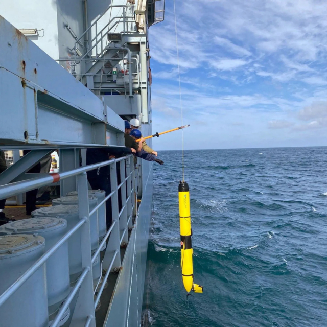 Slocum G3 gliders being recovered