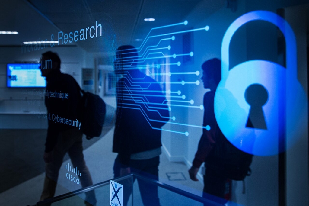 UK businesses warned over critical PHP flaws affecting websites